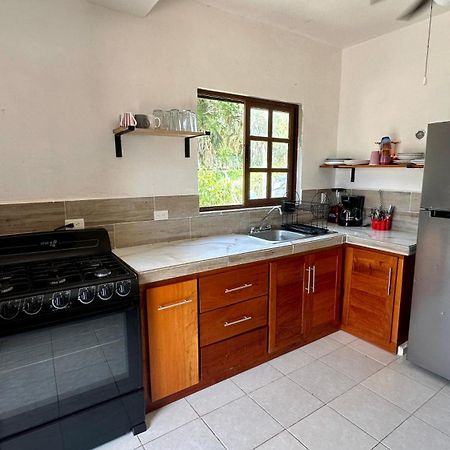 Luigi'S Glamping Apartment บากาลาร์ ภายนอก รูปภาพ